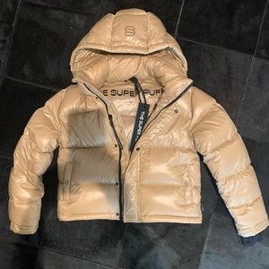 Aritzia Super Puff Shorty Down Jacket Women's Size XS, Tannin NWT